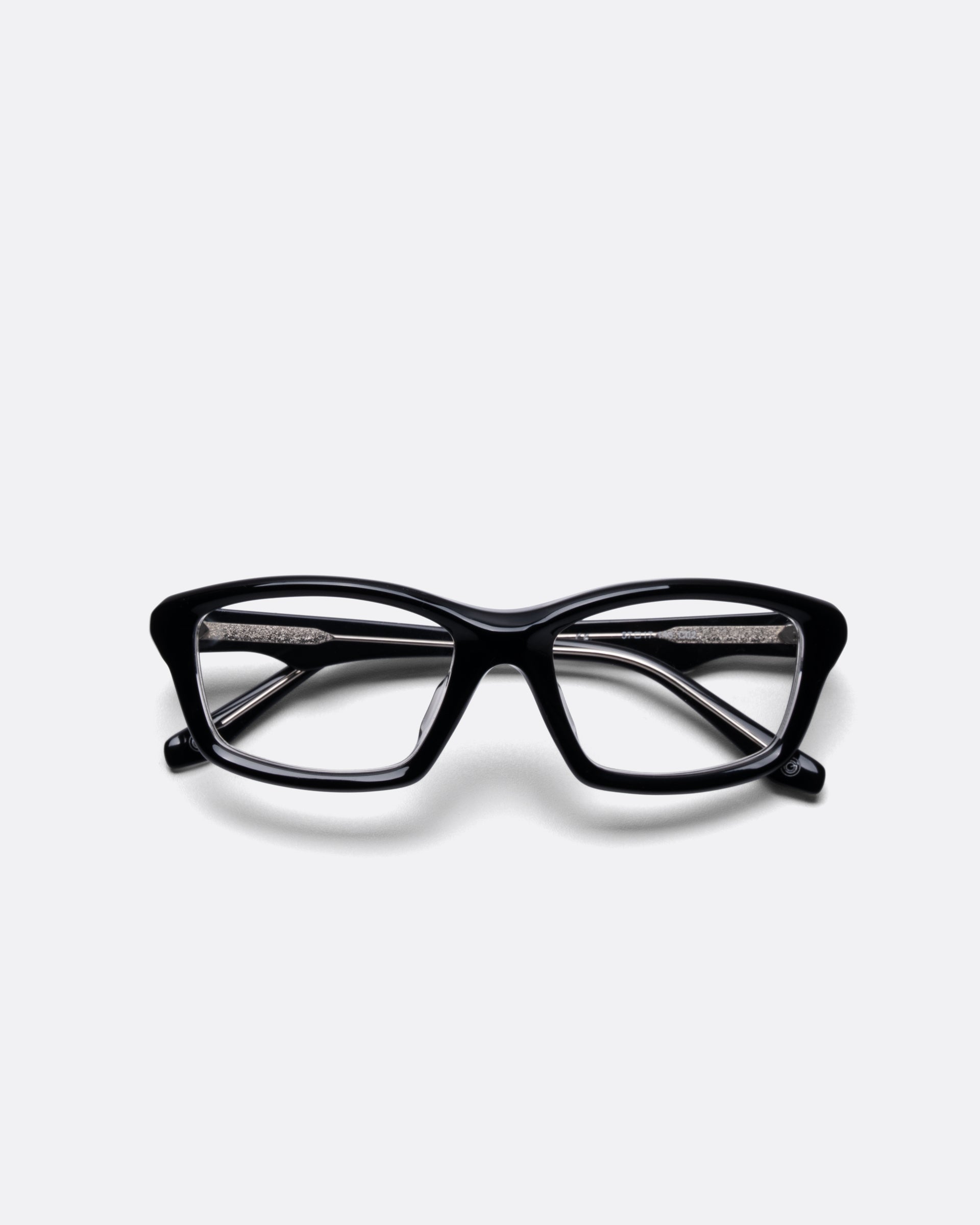 JUNG_OPTICAL